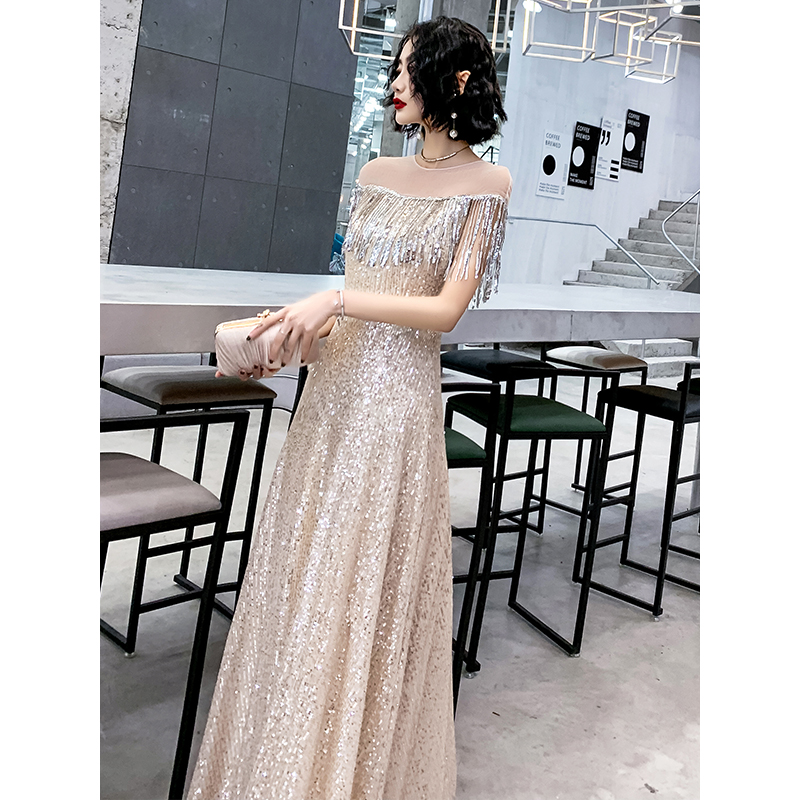 ชุดราตรี ชุดราตรีสวยหรู แบบ ทันสมัย Evening dress