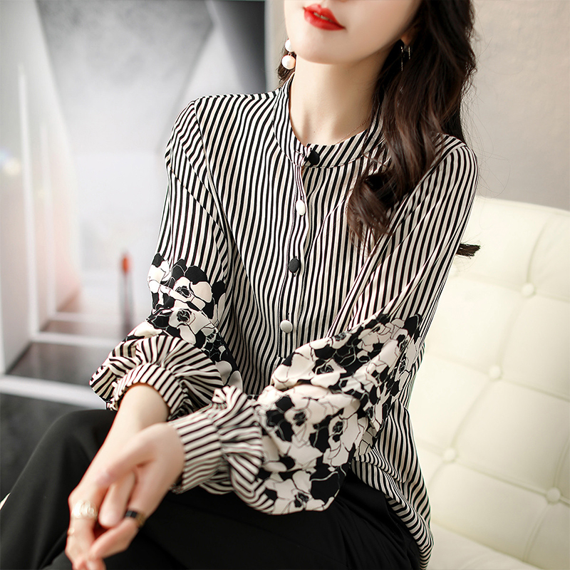 เสื้อเชิ้ตผู้หญิงแขนยาว เสื้อเชิ้ตผู้หญิงใส่ทํางาน 390 บาทต่อชิ้น ฟรีค่าจัดส่ง