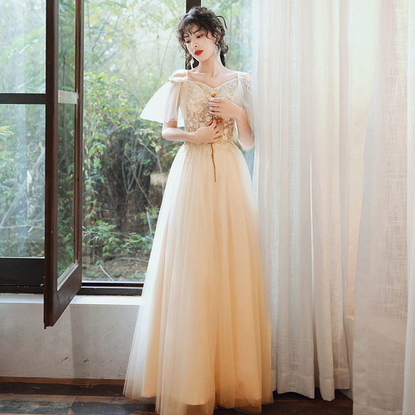ชุดราตรี ชุดราตรีสวยหรู แบบ ทันสมัย Evening dress