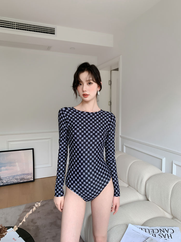 ชุดว่ายน้ำผู้หญิง ชุดว่ายน้ำน่ารัก Bikini ชุดไปทะเล