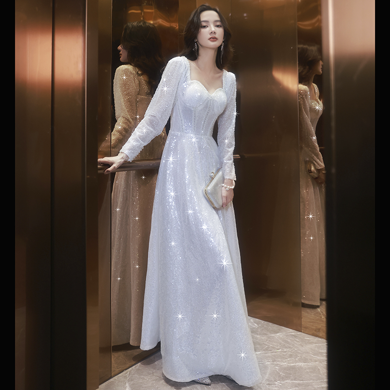 ชุดราตรี ชุดราตรีสวยหรู แบบ ทันสมัย Evening dress