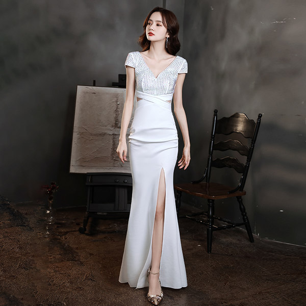 ชุดราตรี ชุดราตรีสวยหรู แบบ ทันสมัย Evening dress