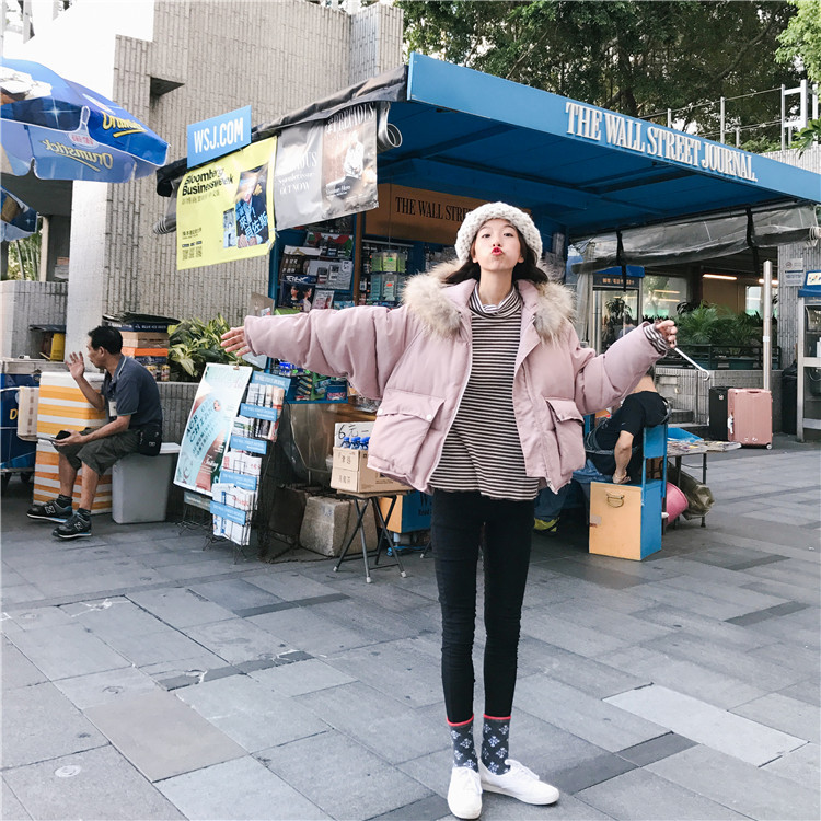 เสื้อกันหนาวฮู้ดดี้ แต่งเฟอร์ขนฟู สีชมพู ทั้งอุ่นทั้งน่ารัก แนะนำเลยจ้า