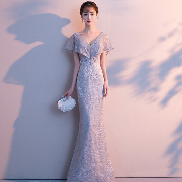 ชุดราตรี ชุดราตรีสวยหรู แบบ ทันสมัย Evening dress