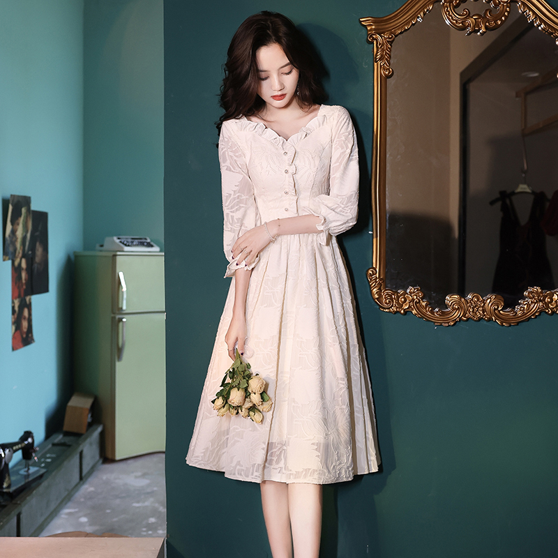 ชุดราตรี ชุดราตรีสวยหรู แบบ ทันสมัย Evening dress