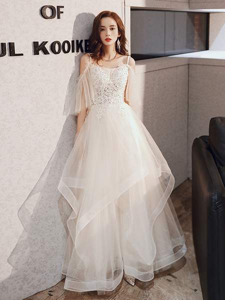 ชุดราตรี ชุดราตรีสวยหรู แบบ ทันสมัย Evening dress