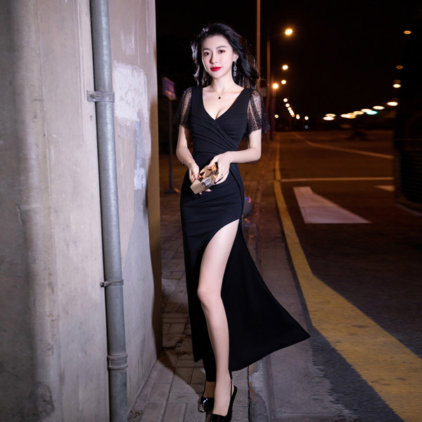 ชุดราตรี ชุดราตรีสวยหรู แบบ ทันสมัย Evening dress