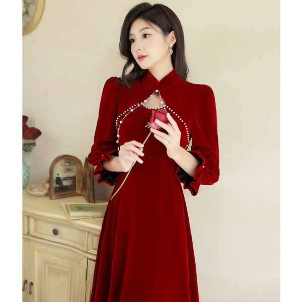 ชุดราตรี ชุดราตรีสวยหรู แบบ ทันสมัย Evening dress