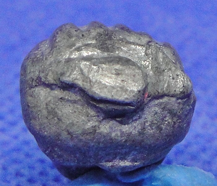 พระปิดตาหลวงพ่อเที่ยงวัดบ้งหัวเสือ