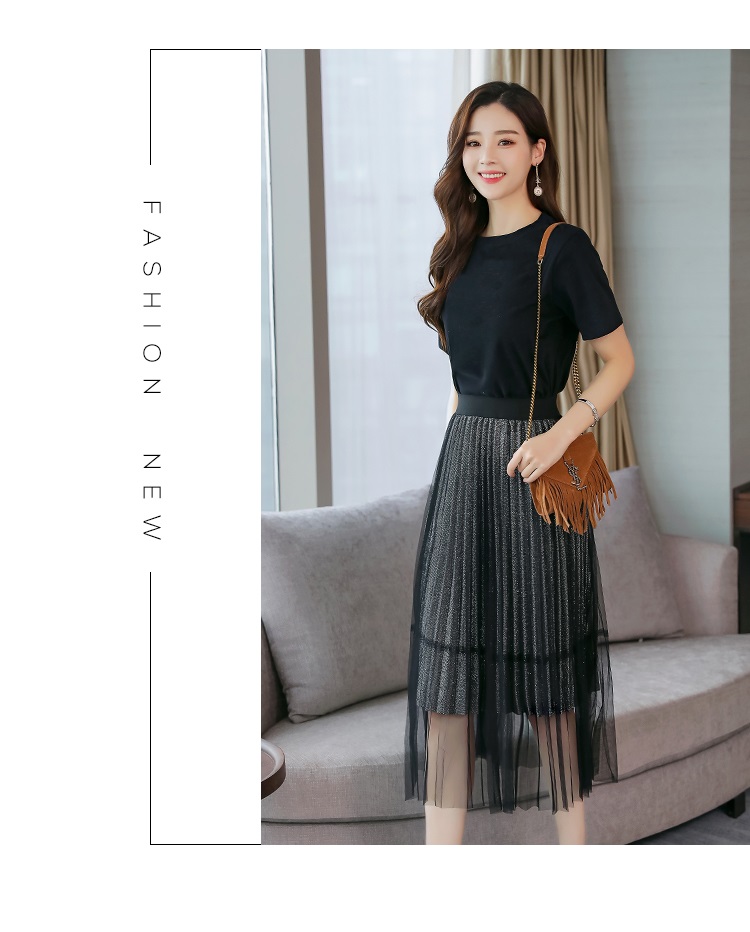 Set_bs1756 ชุดเซ็ท 2 ชิ้น(เสื้อ+กระโปรง) เสื้อยืดสีดำเนื้อนุ่ม+กระโปรงยาวเอวยืดผ้าวิ้งเนื้อนิ่มสีเทาคลุมทับด้วยผ้ามุ้งสีดำ ดีไซน์เก๋ๆ น่ารักดูมีดีเทลไม่ซ้ำใคร แมทช์ได้ลงตัว แยกใส่กับตัวอื่นได้อีกหลายลุค