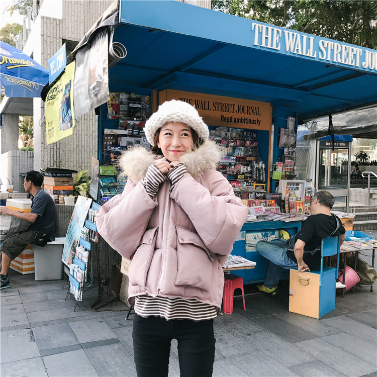 เสื้อกันหนาวฮู้ดดี้ แต่งเฟอร์ขนฟู สีชมพู ทั้งอุ่นทั้งน่ารัก แนะนำเลยจ้า