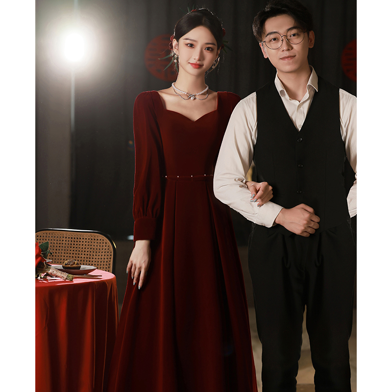 ชุดราตรี ชุดราตรีสวยหรู แบบ ทันสมัย Evening dress