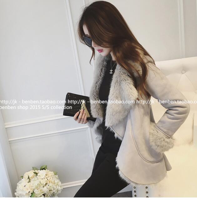 เสื้อโค้ทกันหนาว ทรงสวย ผ้าหนังกลับแต่งขนเฟลอ ด้านในบุขนแกะ สวยเก๋ อุ่นมากกกก พร้อมส่งเลยจ้า งานตามแบบ 100%