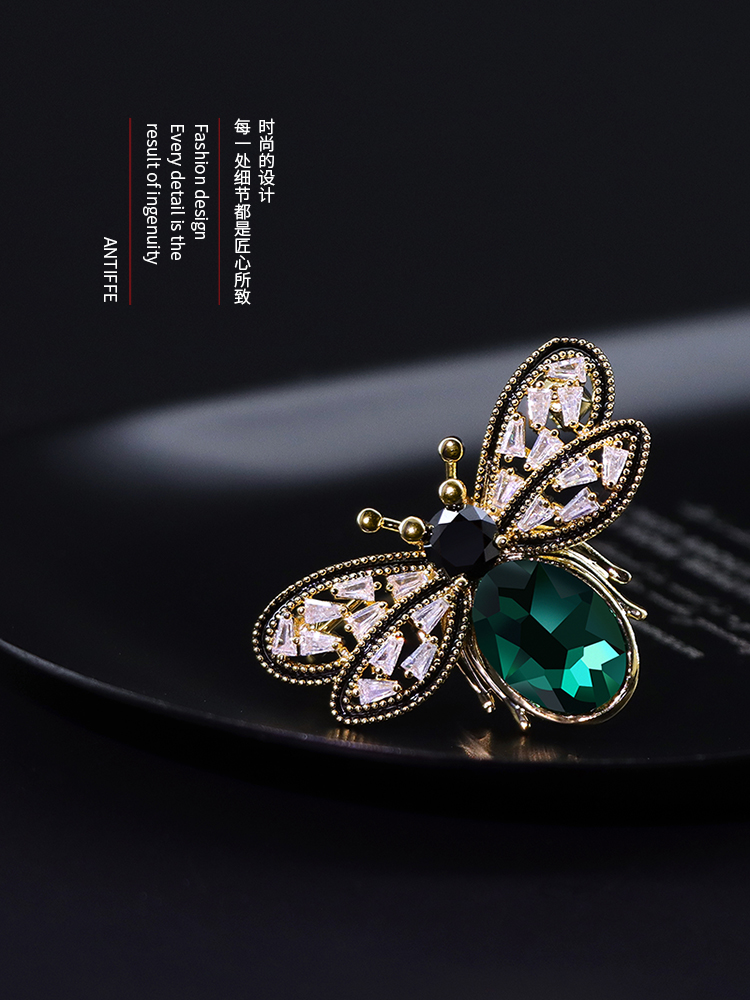 เข็มกลัด เข็มกลัดสวยๆ เข็มกลัดติดเสื้อ Brooch