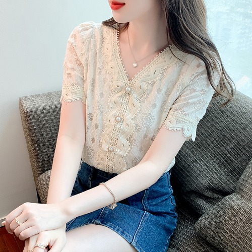 เสื้อลูกไม้ แขนสั้น