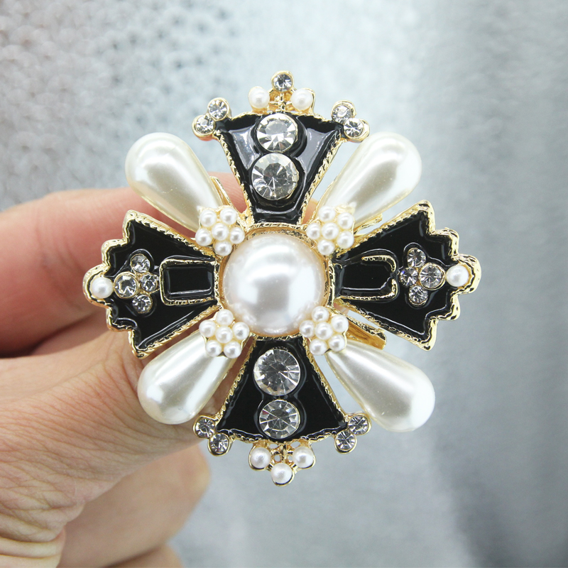 เข็มกลัด เข็มกลัดสวยๆ เข็มกลัดติดเสื้อ Brooch