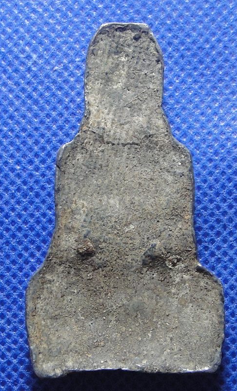 พระร่วงนั่งเทริดขนนก