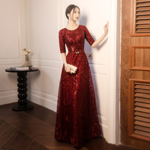 ชุดราตรี ชุดราตรีสวยหรู แบบ ทันสมัย Evening dress