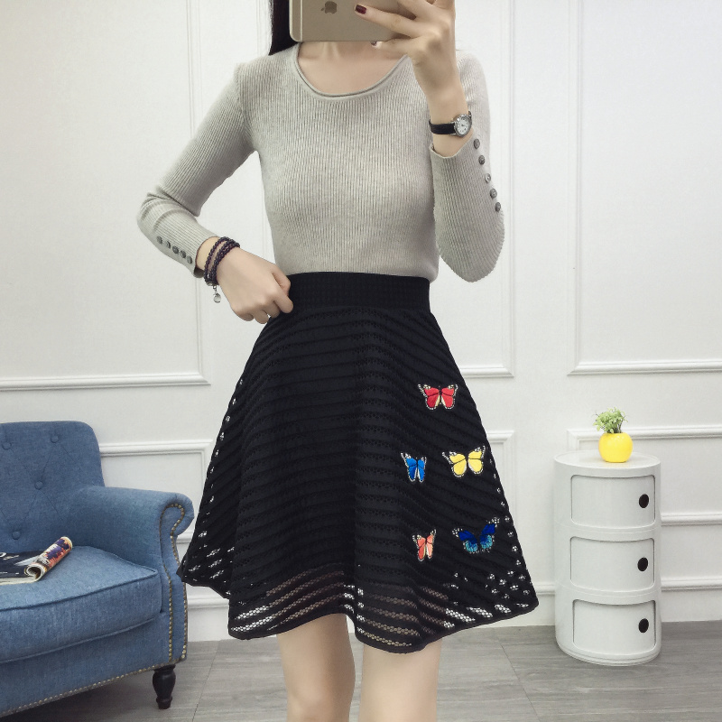 Skirt340 กระโปรงบานซิปหลังมีซับในผ้าตาข่ายเนื้อหนาสวยสีดำ งานแต่งรูปผีเสื้อ 3D เก๋ๆ แบบไม่ซ้ำใคร งานสวยแมทช์กับเสื้อทรงไหนก็น่ารัก