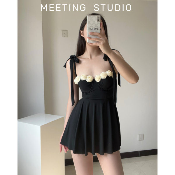 ชุดว่ายน้ำผู้หญิง ชุดว่ายน้ำน่ารัก Bikini ชุดไปทะเล