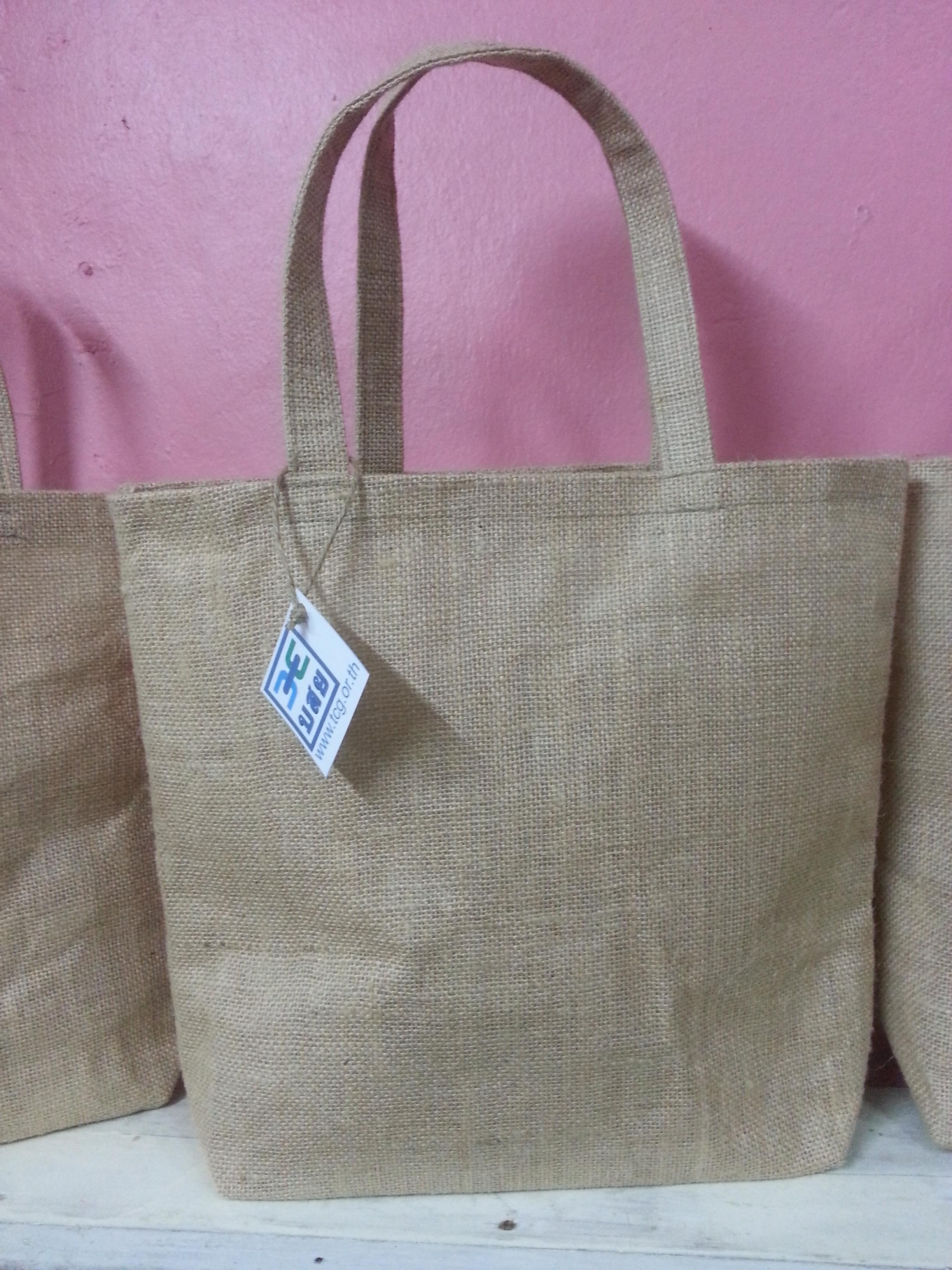 ชุดข้าวสาร 5 กก.....ของขวัญปีใหม่ 2017 จากบริษัท บริหารสินทรัพย์ จำกัด....