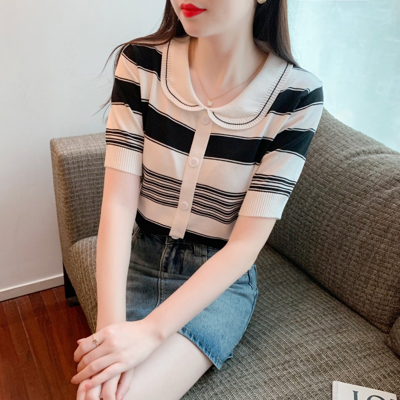 เสื้อผ้าวัยรุ่นเกาหลี เสื้อยืดวัยรุ่นผู้หญิง มีขนาด S M L XL