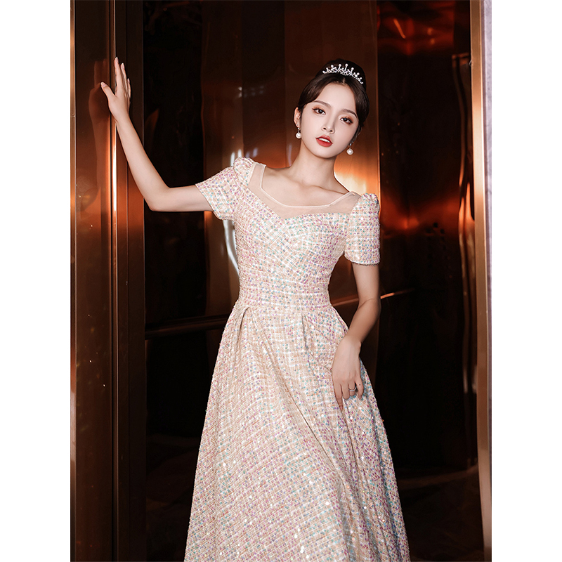 ชุดราตรี ชุดราตรีสวยหรู แบบ ทันสมัย Evening dress