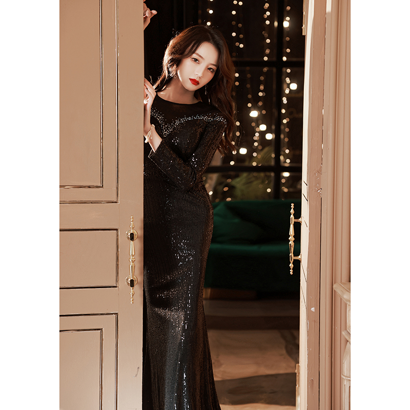ชุดราตรี ชุดราตรีสวยหรู แบบ ทันสมัย Evening dress