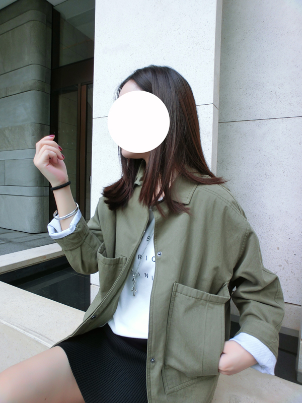 เสื้อคลุมสไตล์เกาหลี สีเขียวทหาร ทรงสวย ผ้าป่านบุซับในเนื้อนุ่ม ใส่คลุมกำลังดี เท่ๆ พร้อมส่งเลยจ้า สีเขียวทหาร