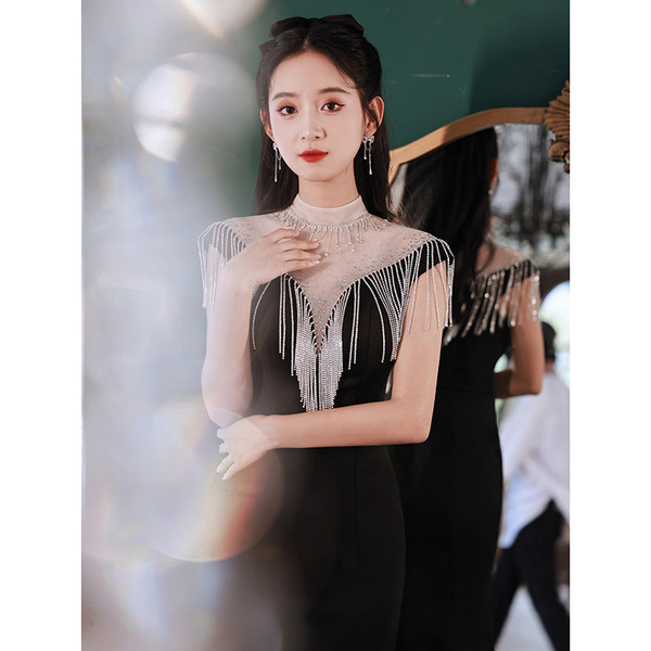 ชุดราตรี ชุดราตรีสวยหรู แบบ ทันสมัย Evening dress