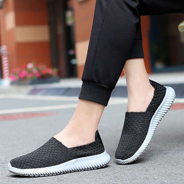 รองเท้าผ้าใบ รองเท้าลำลอง รองเท้าผ้าใบลำลอง รองเท้าแฟชั่นแบบสวม Slipper Shop