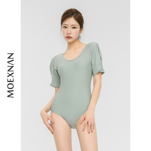 ชุดว่ายน้ำผู้หญิง ชุดว่ายน้ำน่ารัก Bikini ชุดไปทะเล