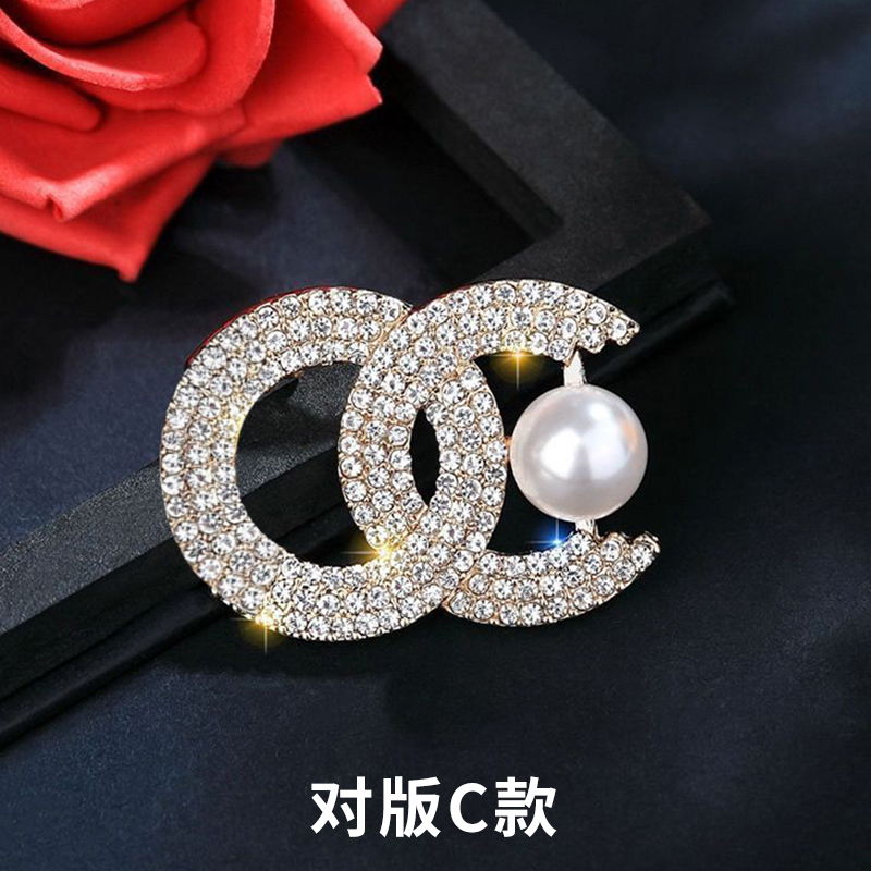 เข็มกลัด เข็มกลัดสวยๆ เข็มกลัดติดเสื้อ Brooch