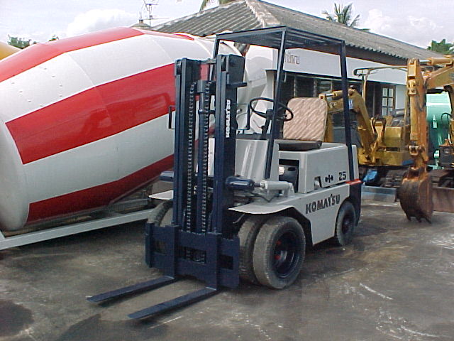 komatsu FG25-6