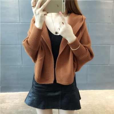 ผ้านุ่มมากๆ เสื้อคลุมกันหนาว ไหมพรมถัก ตัวสั้นมีฮู้ด มีให้เลือกหลายสี พร้อมส่ง