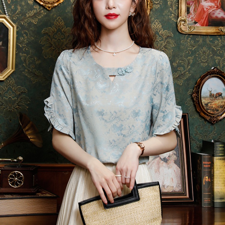 เสื้อเชิ้ตผู้หญิงใส่ทํางาน 390 บาทต่อชิ้น ฟรีค่าจัดส่ง