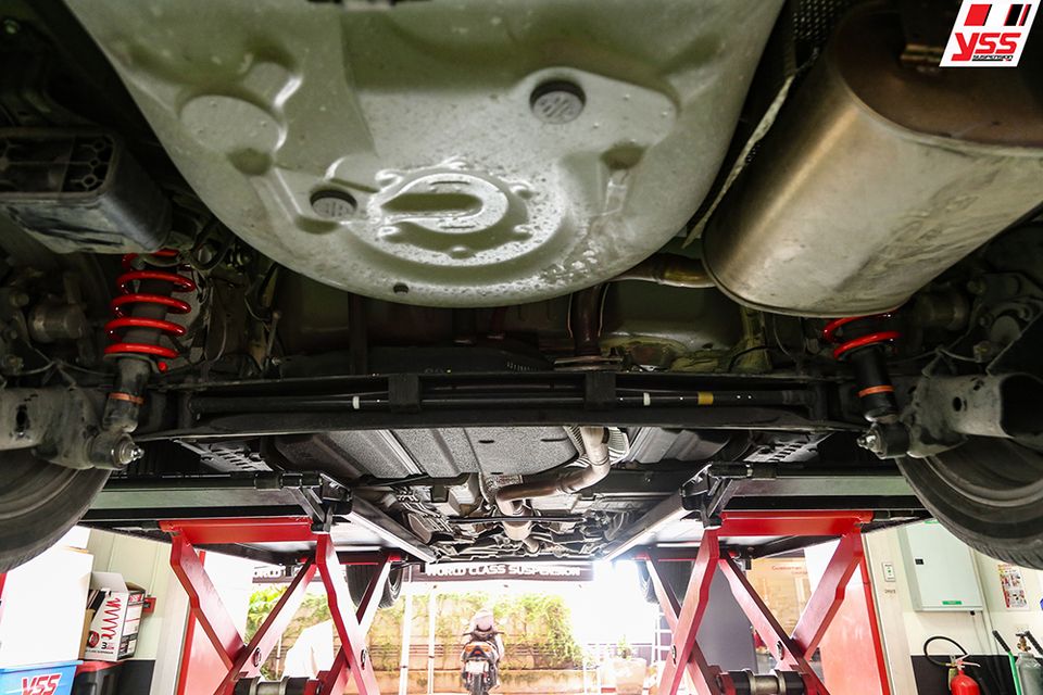 YSS สปริงรถยนต์ TOYOTA SIENTA (โหลด เเละสเเตนดาร์ด)