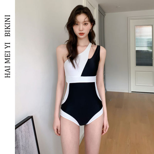 ชุดว่ายน้ำผู้หญิง ชุดว่ายน้ำน่ารัก Bikini ชุดไปทะเล
