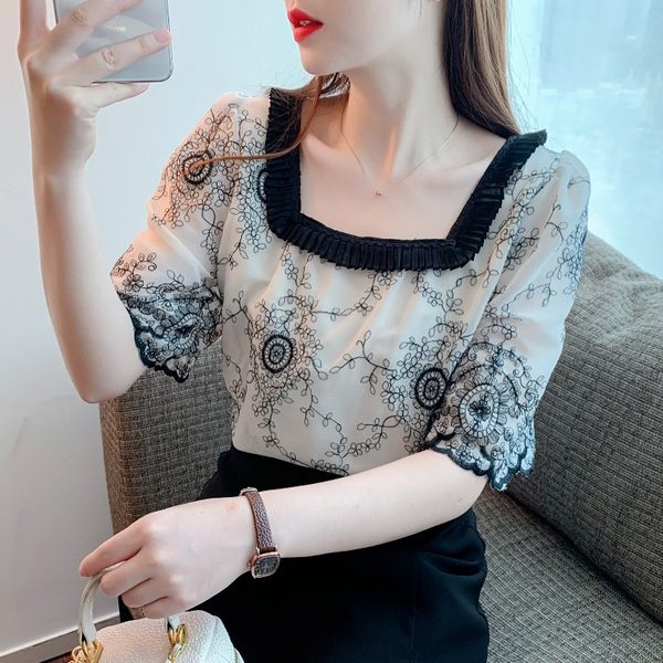 เสื้อลูกไม้ แขนสั้น