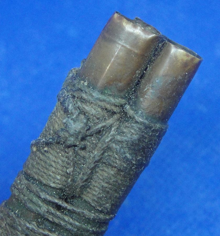 ตะกรุดสาลิกาคู่ เนื้อทองแดง