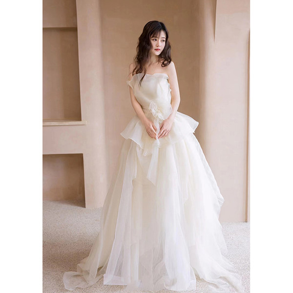 ชุดราตรี ชุดราตรีสวยหรู แบบ ทันสมัย Evening dress