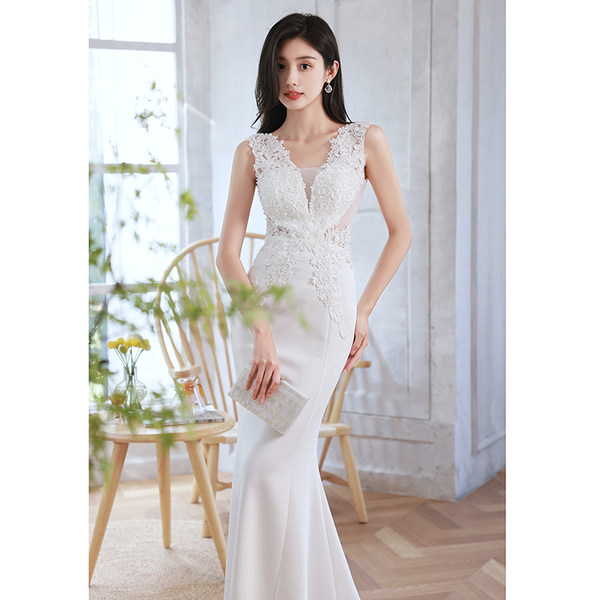 ชุดราตรี ชุดราตรีสวยหรู แบบ ทันสมัย Evening dress