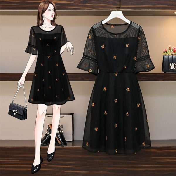 เดรสคนอ้วน เดรสสาวอวบ ชุดเดรสคนอ้วนวัยรุ่น BY PLUS SIZE Girl