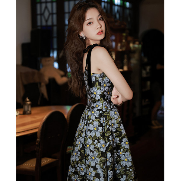 ชุดราตรี ชุดราตรีสวยหรู แบบ ทันสมัย Evening dress