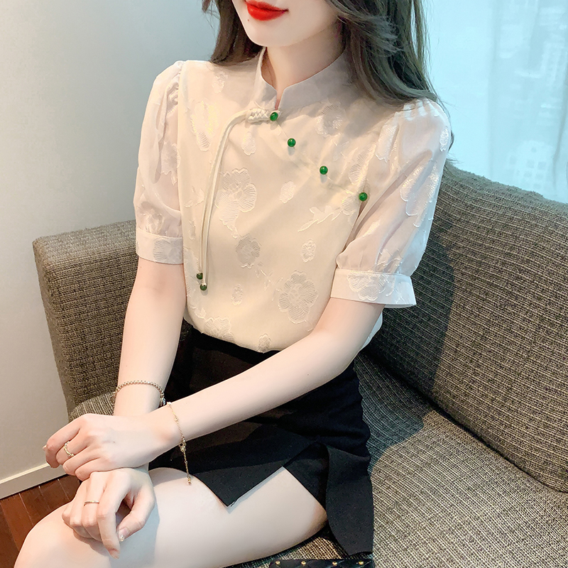 เสื้อเชิ้ตผู้หญิงใส่ทํางาน 390 บาทต่อชิ้น ฟรีค่าจัดส่ง