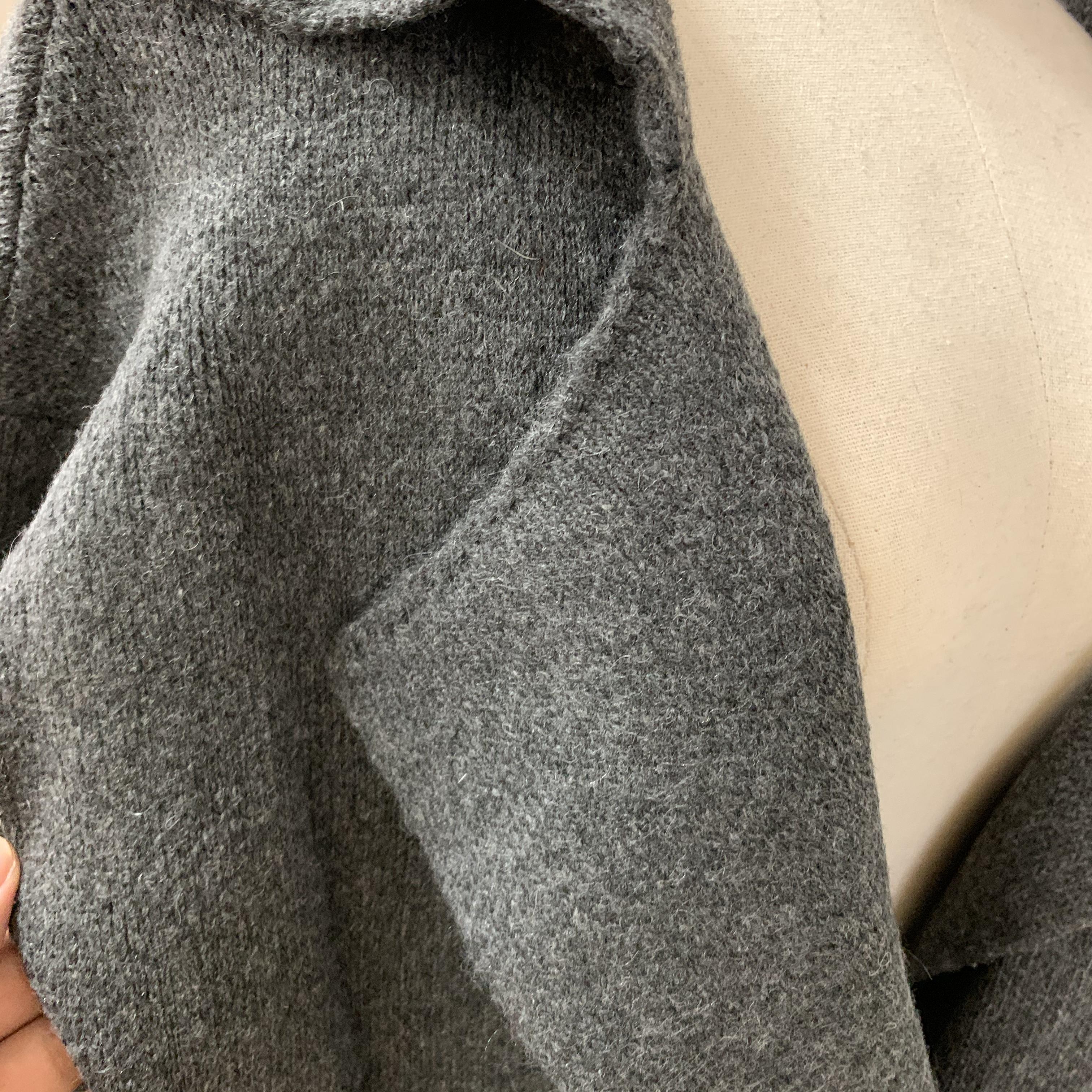 เสื้อคลุม สไตล์ยุโรป ผ้าทอเนื้อหยาบ พร้อมส่ง แบบเก๋ ใส่ได้ทุกโอกาส freesize