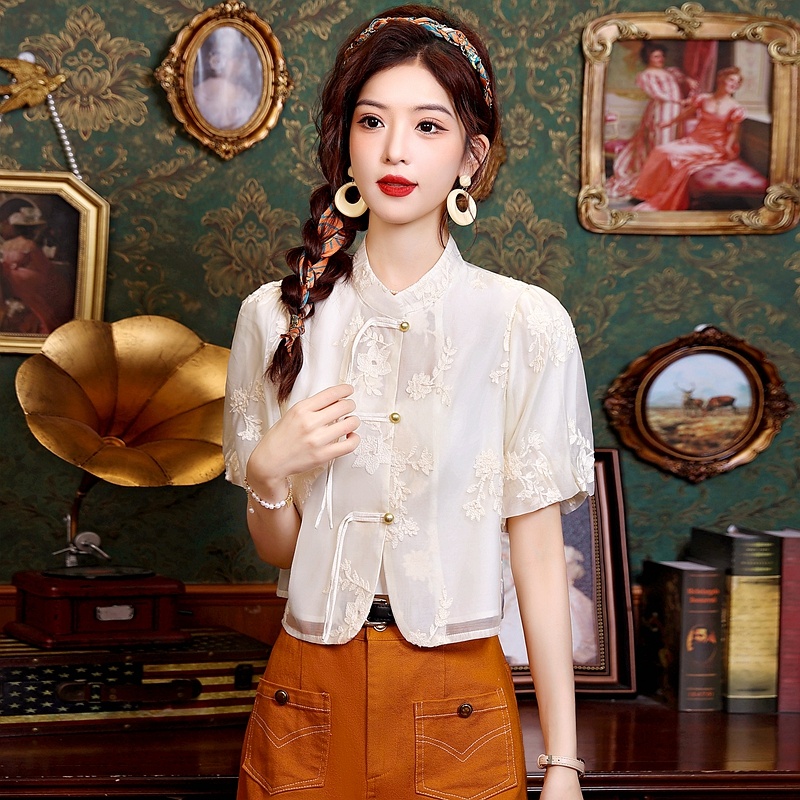 เสื้อเชิ้ตผู้หญิงใส่ทํางาน 390 บาทต่อชิ้น ฟรีค่าจัดส่ง