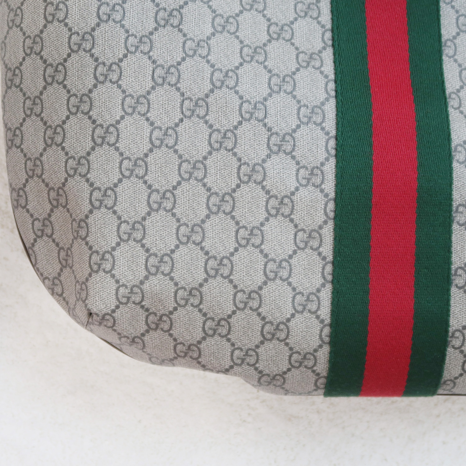 Gucci GG Ophidia Medium Zip Messenger Bag