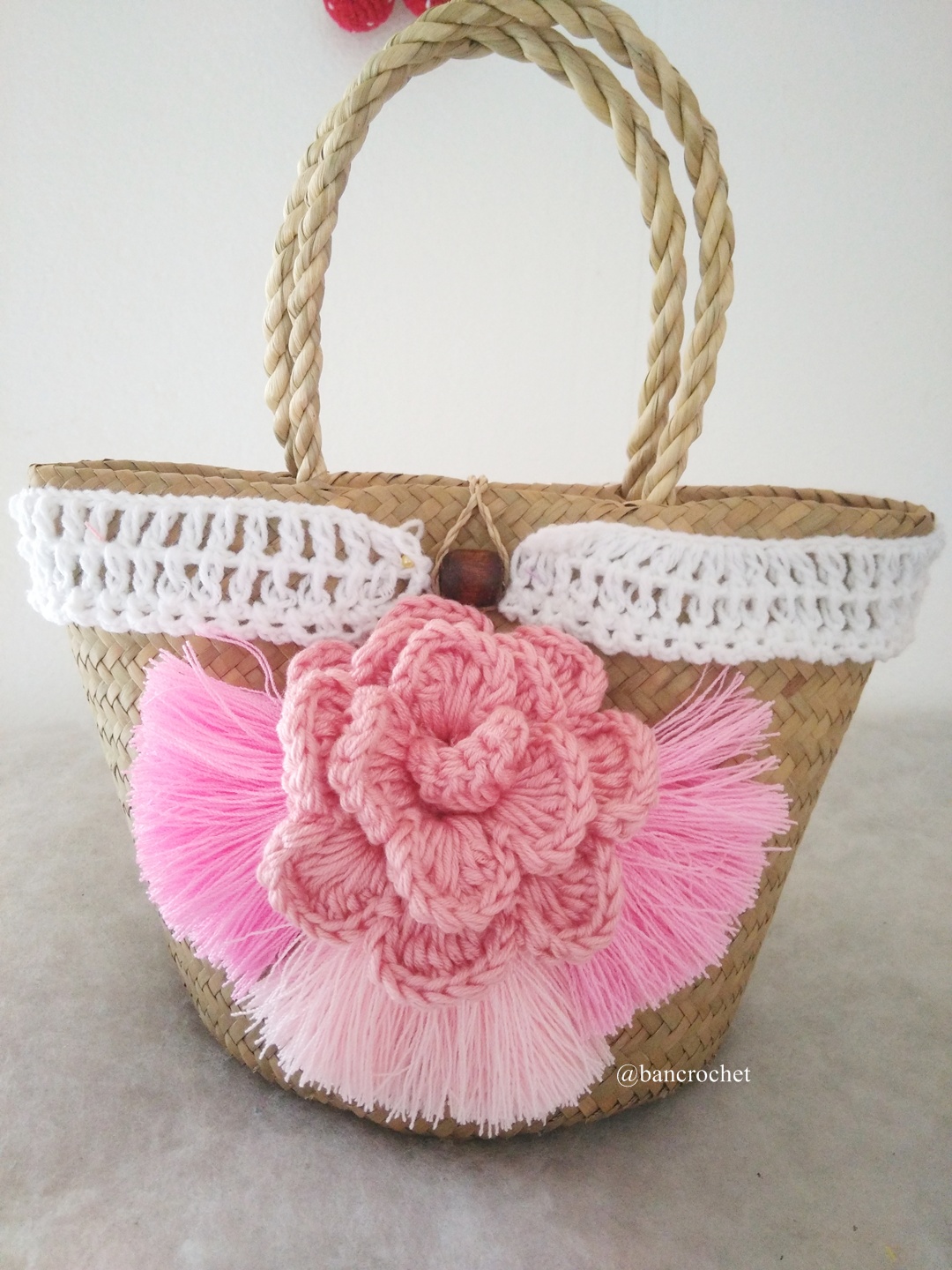 กระเป๋าสานกระจูดประดับดอกไม้ grajood basket weave bags ธรรมชาติ 7*10*7*12 นิ้ว