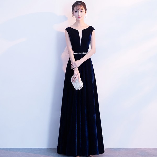ชุดราตรี ชุดออกงาน ดีไซน์หรู แบรนด์ Angel